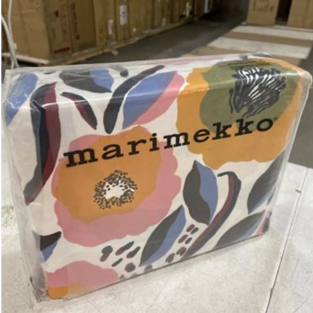NWT Marimekko Rosarium Duvet Cover Set  KING orig:180 NO OFFERS RARE!! …